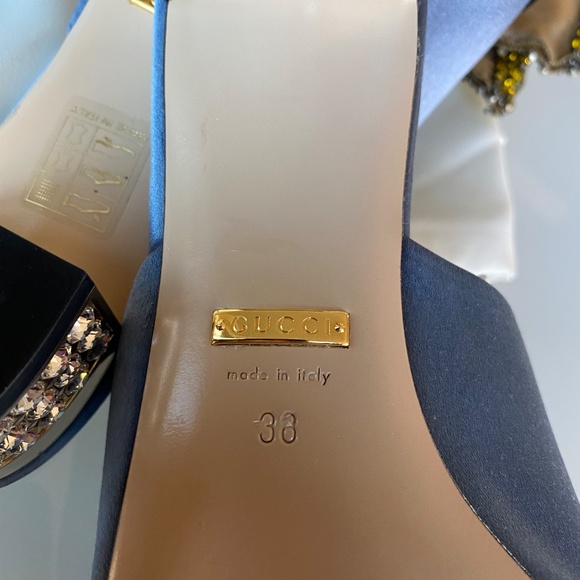 Gucci Denim blue satin mule with crystal heels and re-movable crystal bows sz 38 - Picture 4 of 9